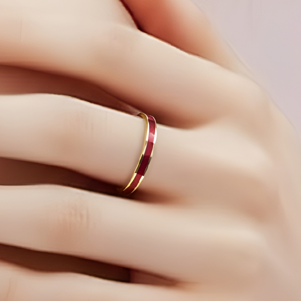 14k Gold and Red Enamel Women's Ring Size 8